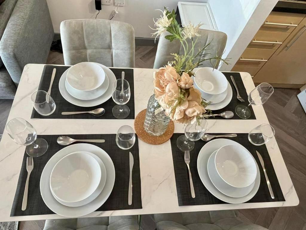 Luxury 02 Academy City Centre 2 Bed Apartment Mailbox Bullring Leisure & Families Birmingham Luaran gambar